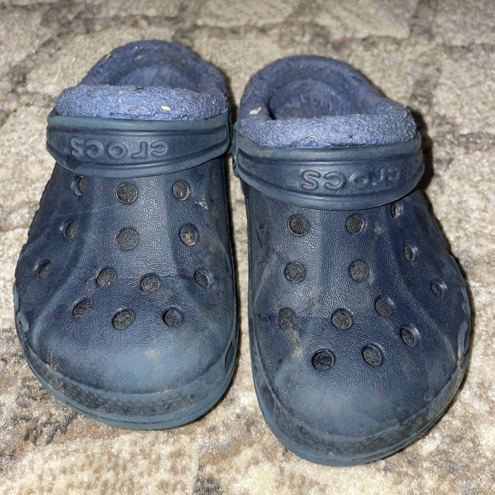 Navy Blue Crocs with comfy inside